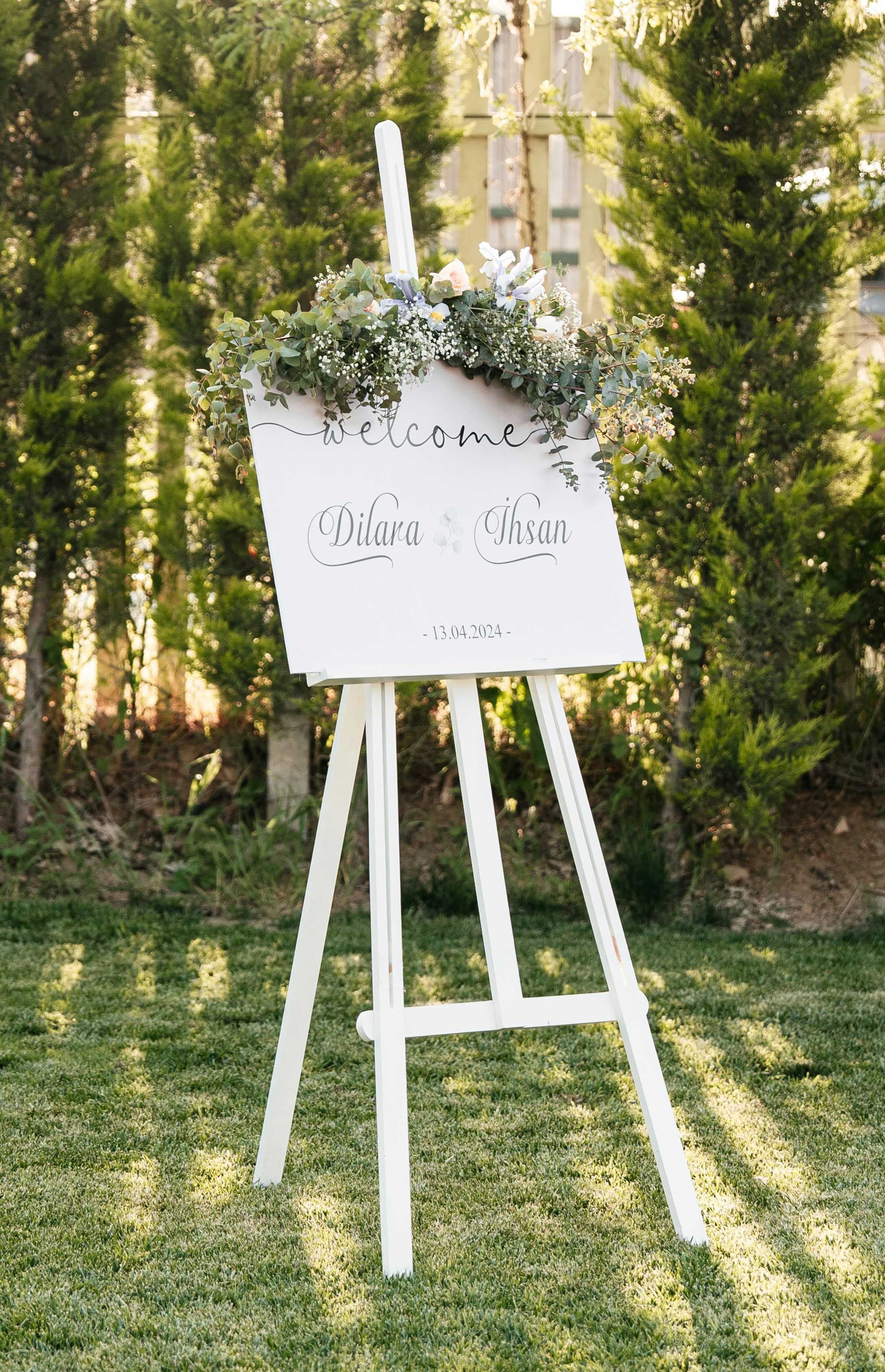 Welcome Signs